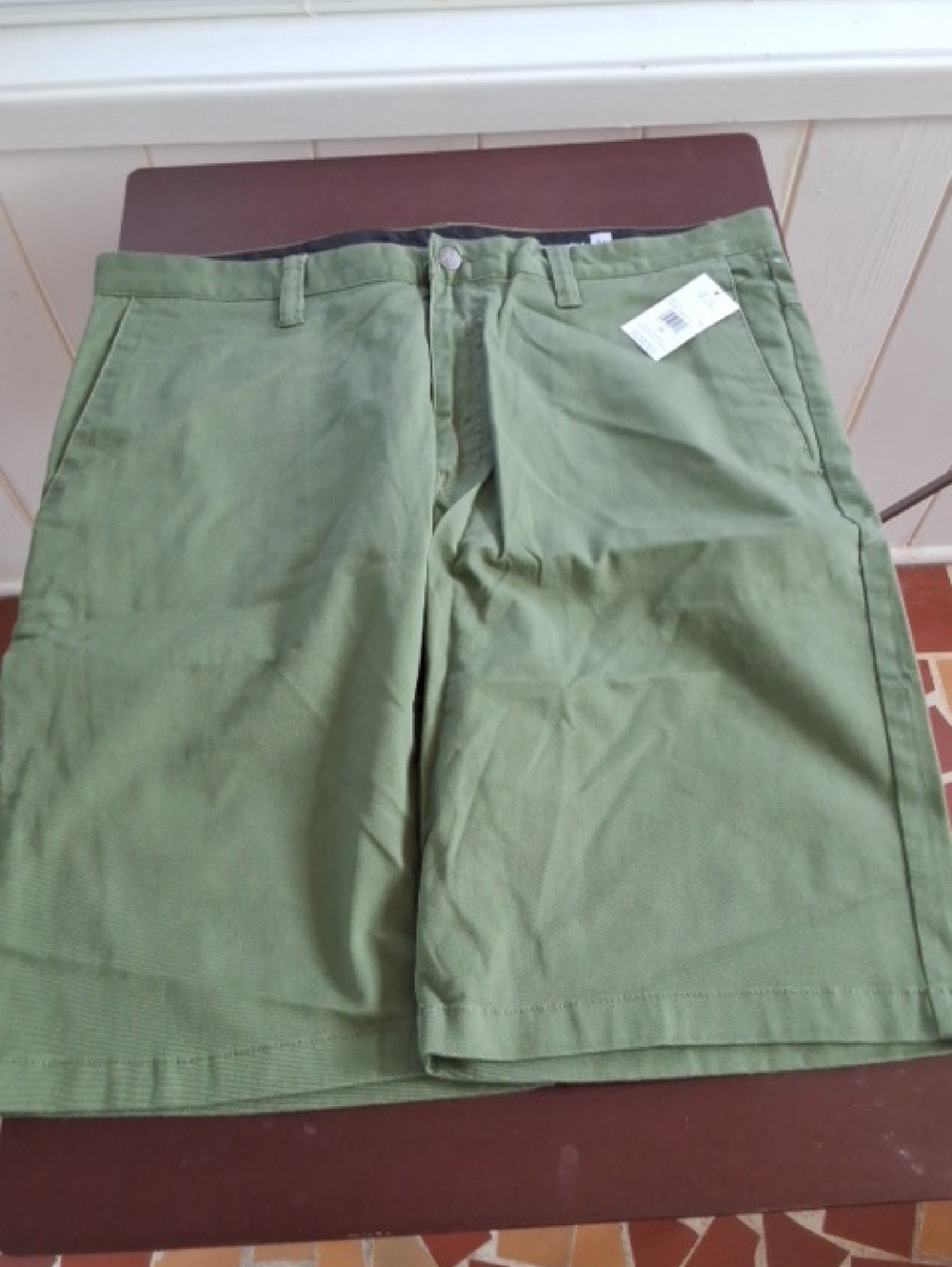 Volcom Men's Olive Green Flat-Front Shorts